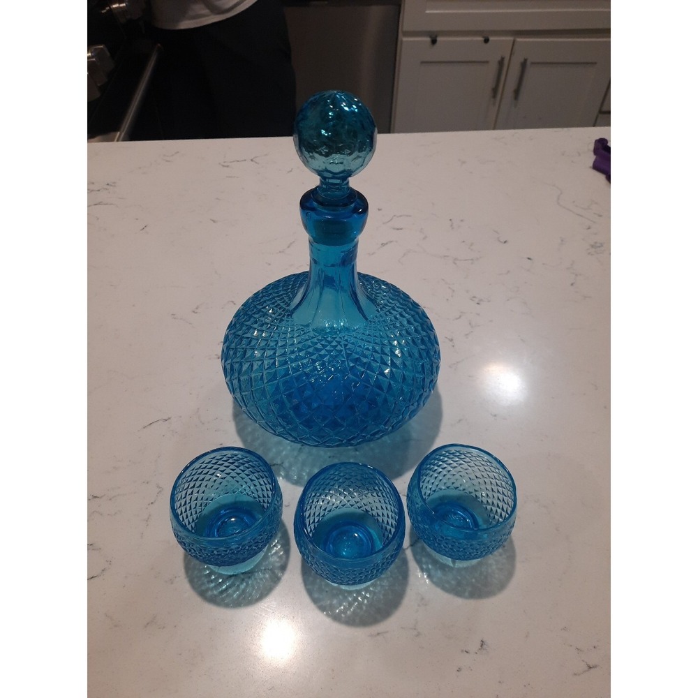 Vintage Empoli Blue Diamond Point Genie Bottle With Stopper And 3 Shot Glasses‎